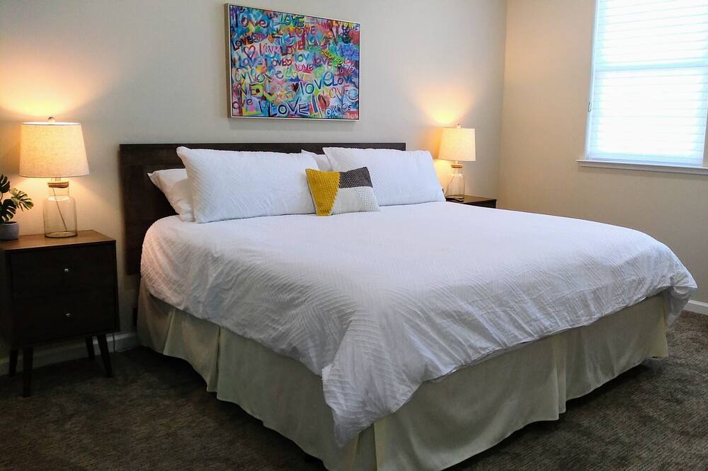 Photo of Bedroom in Kelseyville