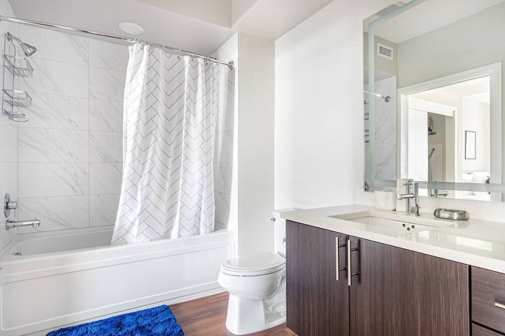Photo of Bedroom in Shoreline West