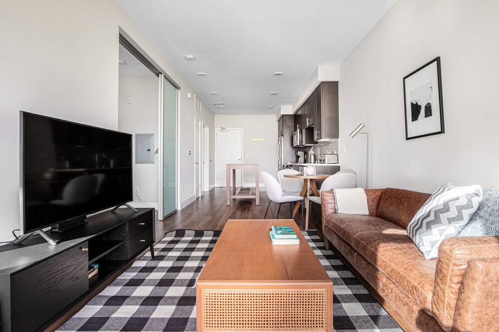 Photo of Livingroom in Shoreline West