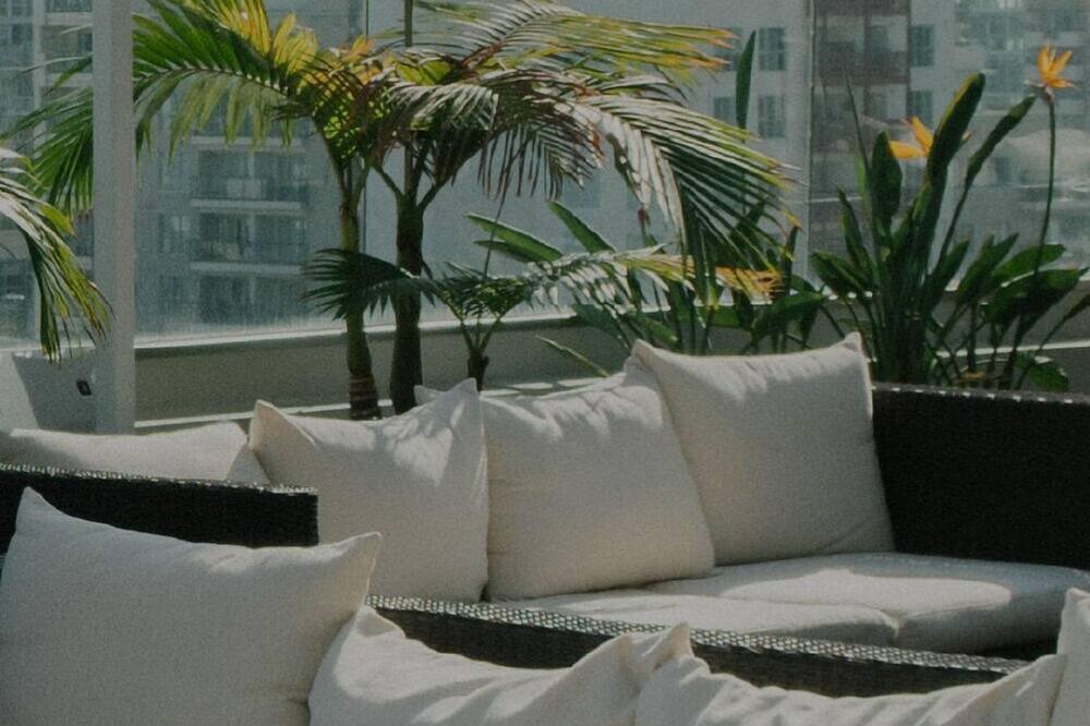 Photo of Outdoor in Shoreline West