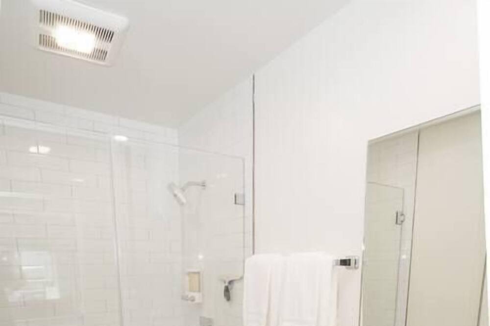 Photo of Bathroom in El Segundo