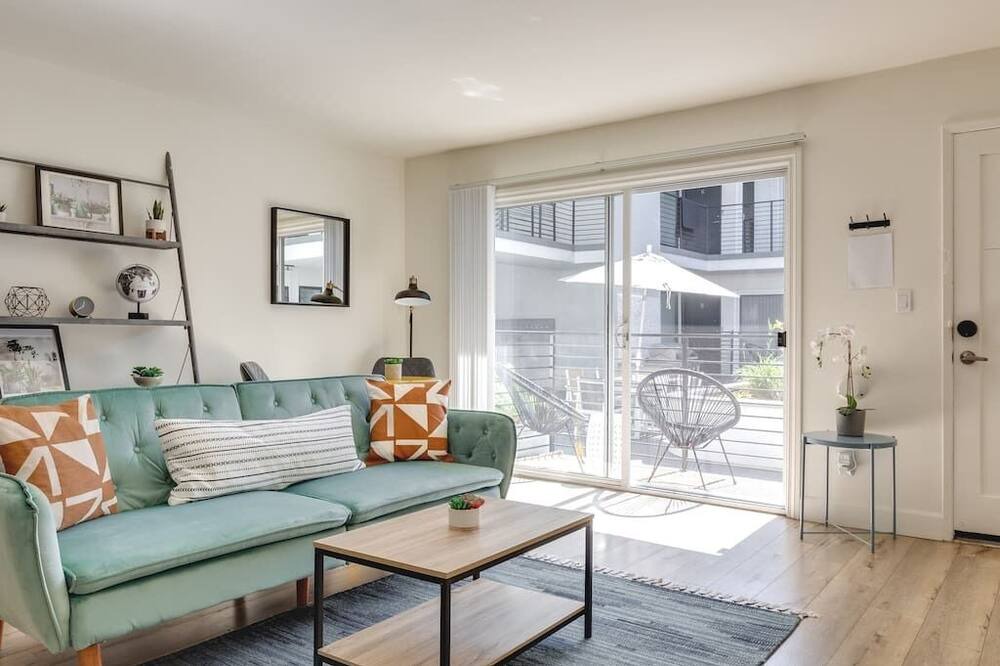 Photo of Bedroom in El Segundo
