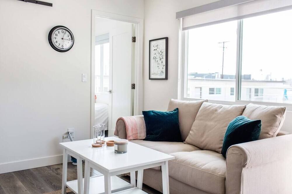 Photo of Livingroom in El Segundo