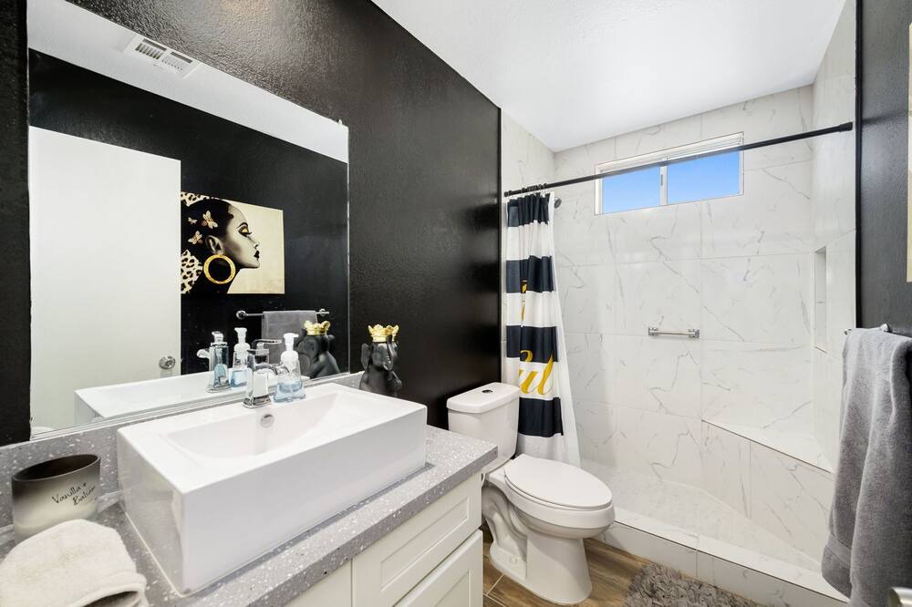 Photo of Bathroom in La Quinta Cove