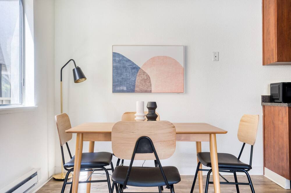 Photo of Kitchen in Shoreline West