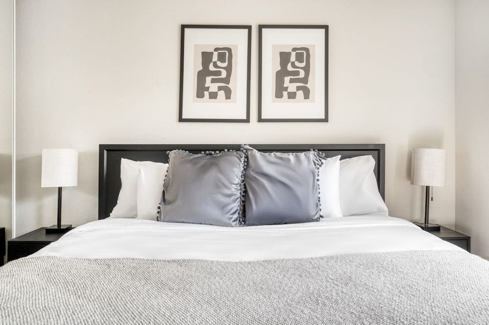 Photo of Bedroom in Shoreline West