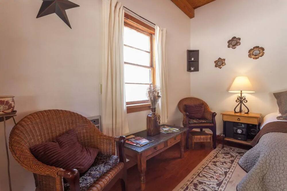 Photo of Livingroom in Paso Robles