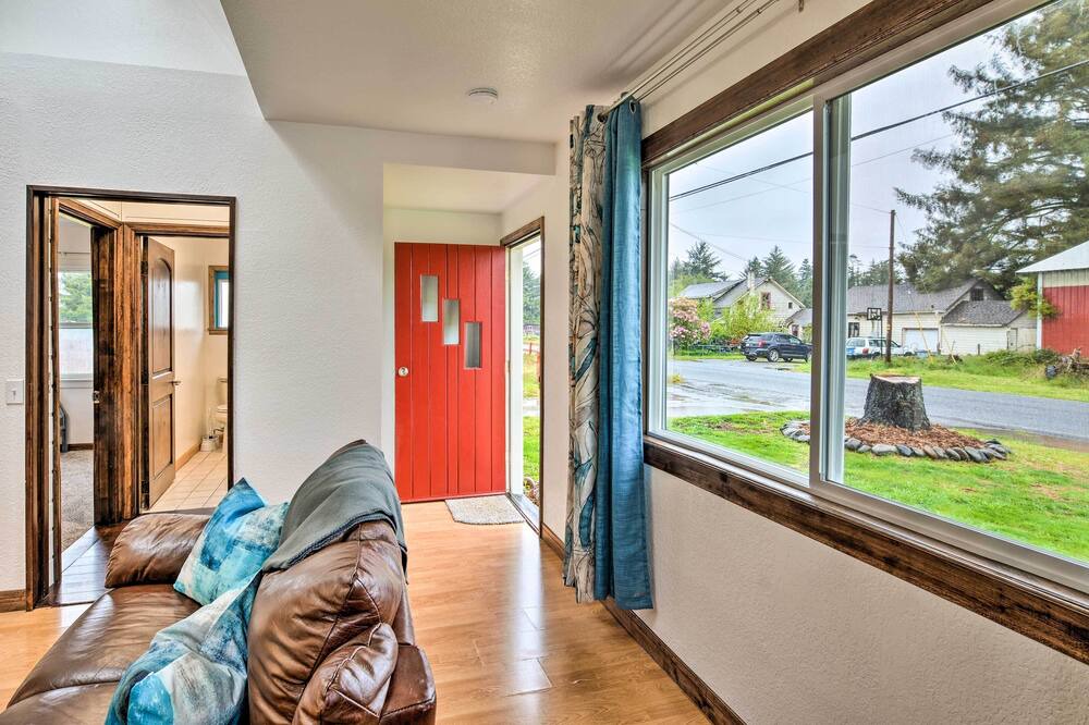 Photo of Livingroom in Crescent City
