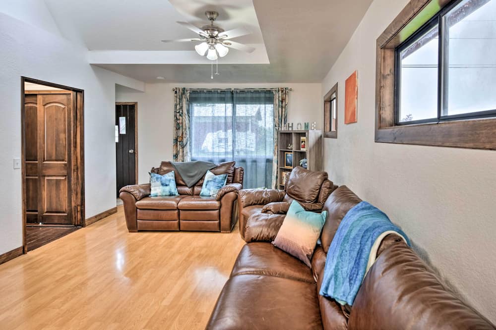 Photo of Livingroom in Crescent City