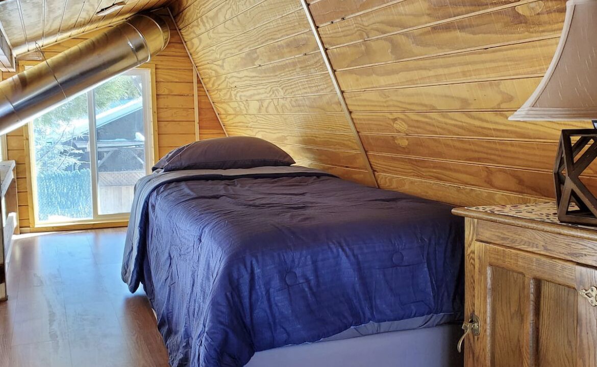 Photo of Bedroom in Frazier Park