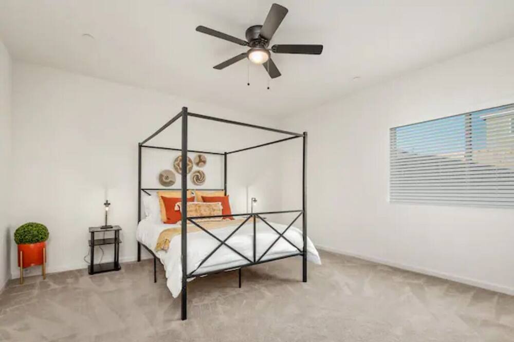 Photo of Bedroom in Roosevelt