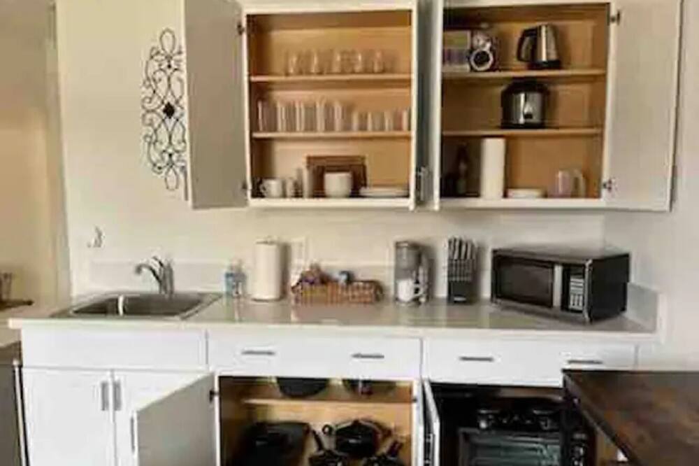 Photo of Kitchen in Roosevelt