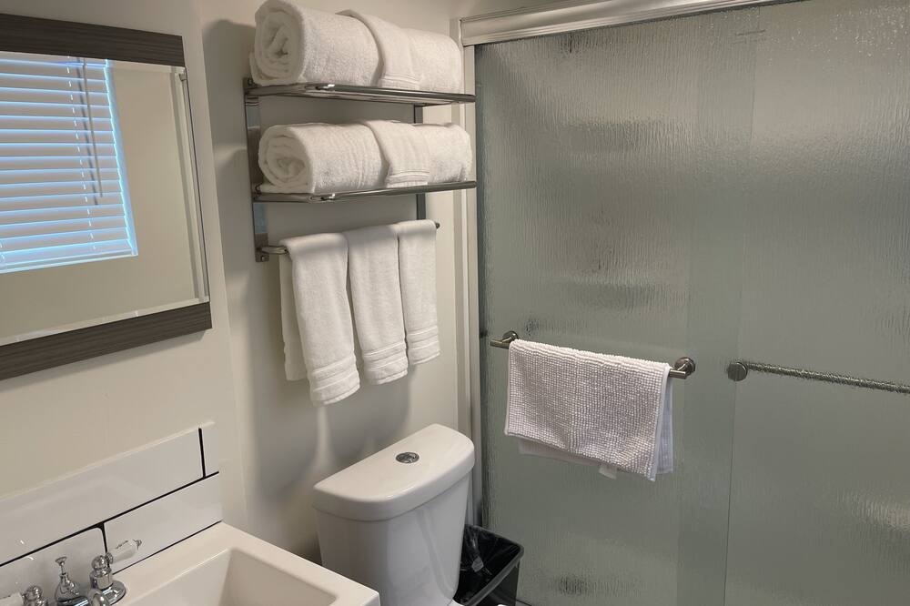 Photo of Bathroom in Roseville