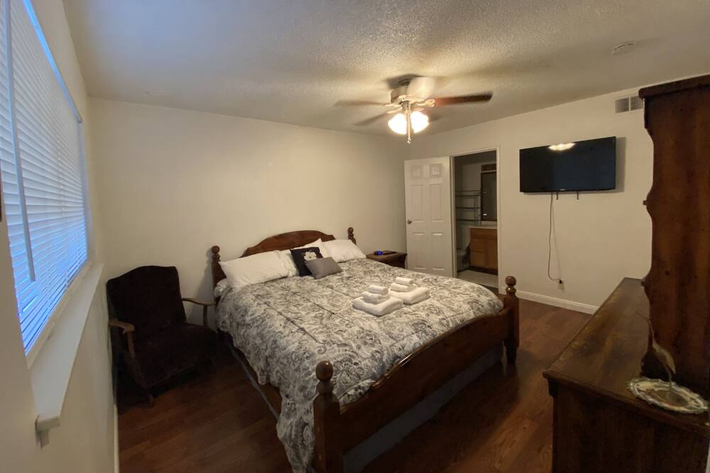 Photo of Bedroom in Citrus Heights