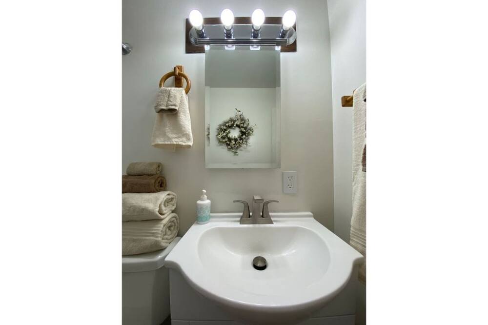 Photo of Bathroom in Kernville