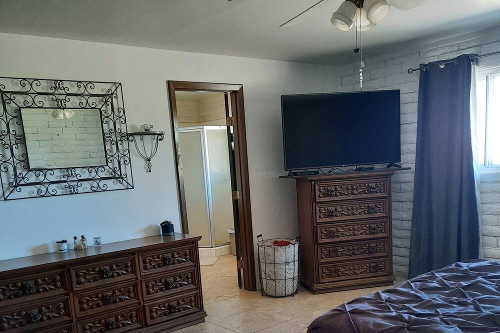 Photo of Bedroom in Wickenburg