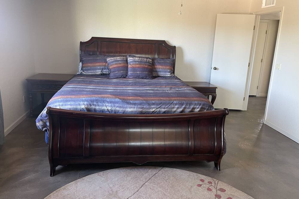 Photo of Bedroom in Wickenburg