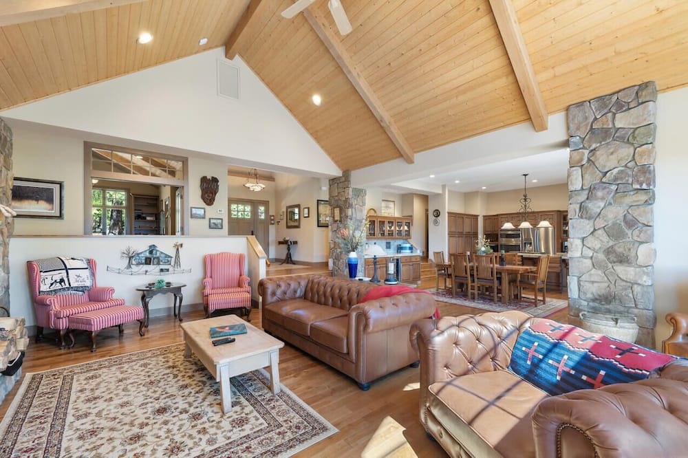 Photo of Kitchen in Gold Mountain