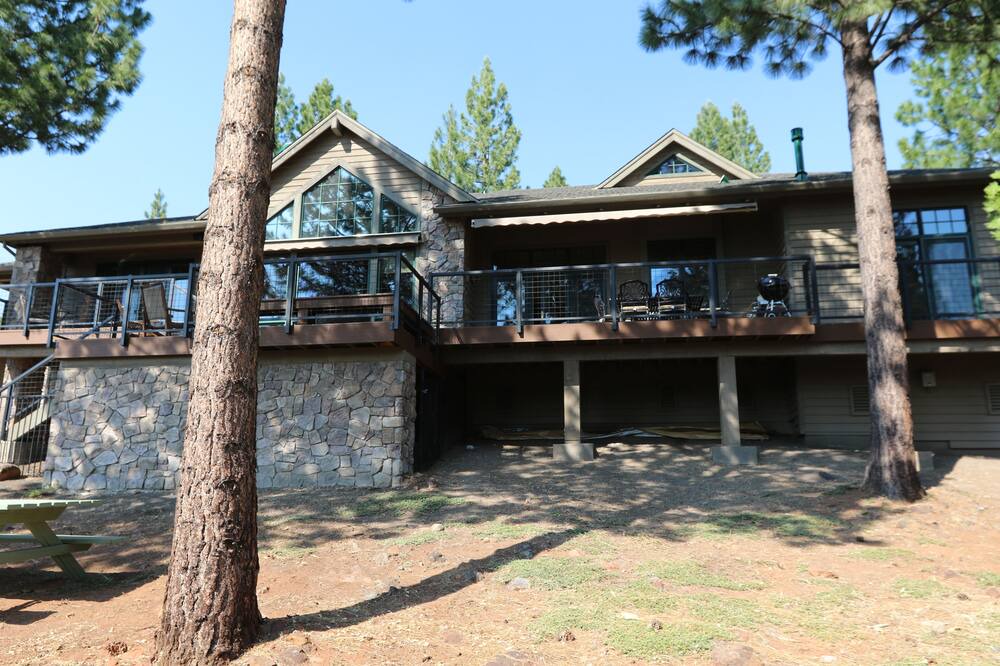 Photo of Outdoor in Gold Mountain