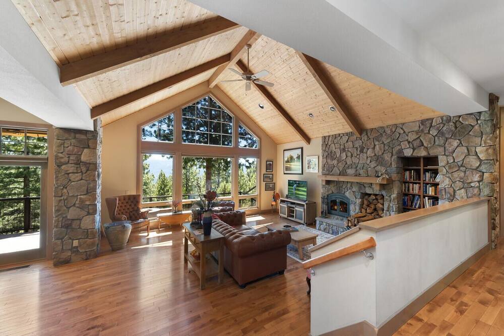 Photo of Kitchen in Gold Mountain