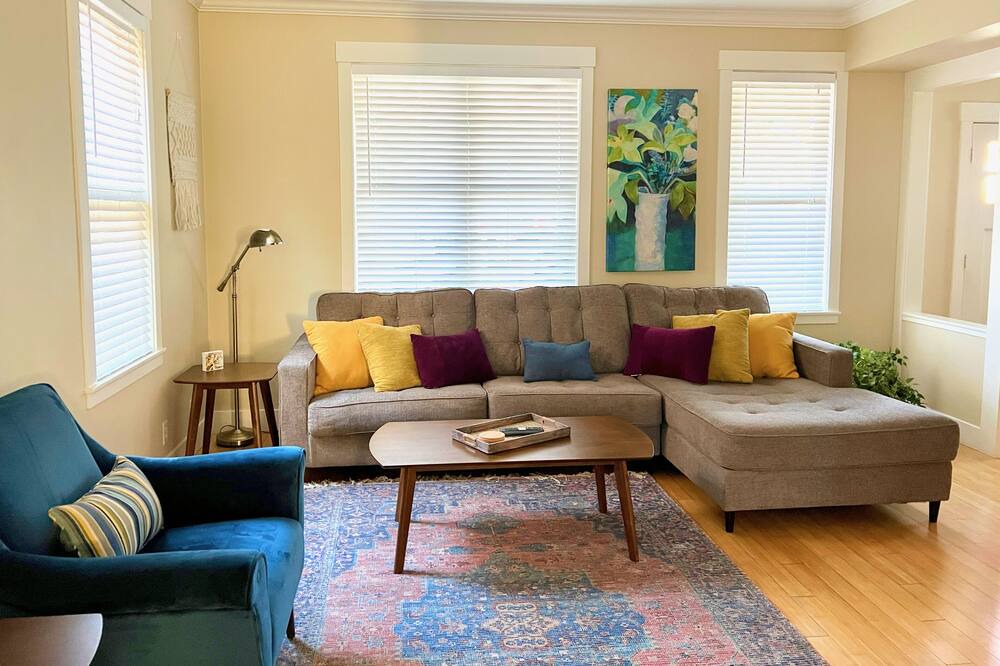 Photo of Livingroom in Chico