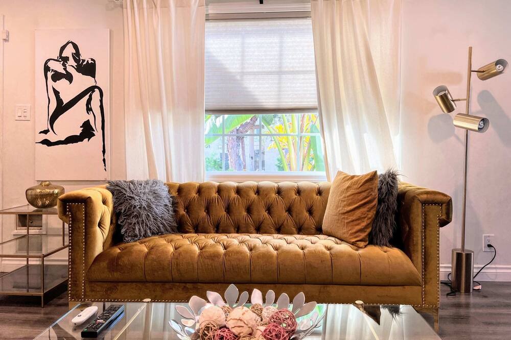 Photo of Livingroom in Ladera Heights
