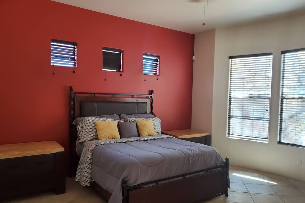 Photo of Bedroom in South Mountain