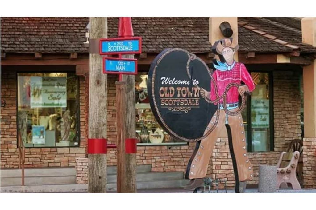 Photo of Others in Arts District