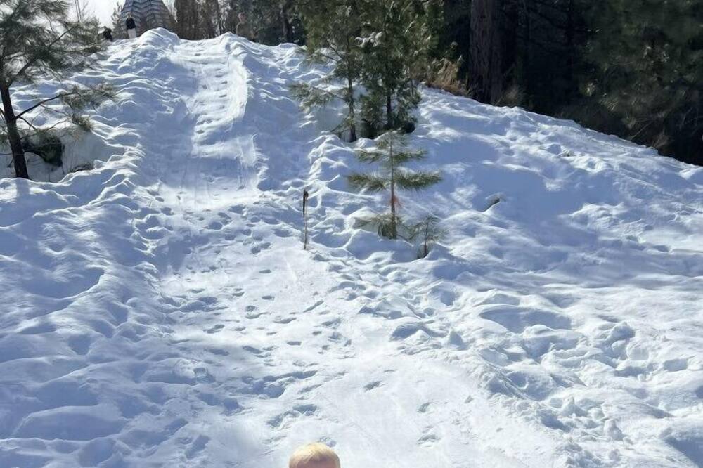 Photo of Others in Gold Mountain