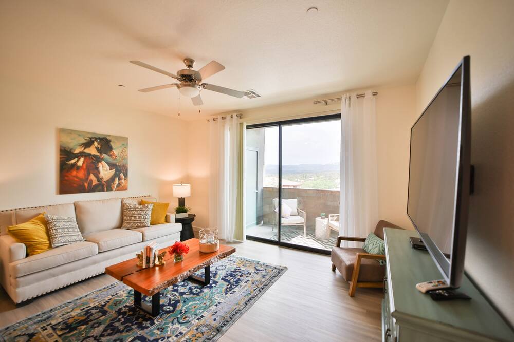 Photo of Livingroom in Yavapai Hills