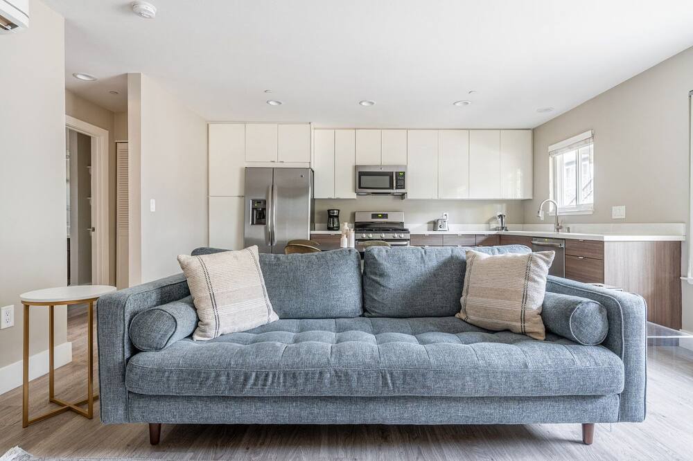 Photo of Livingroom in Campbell