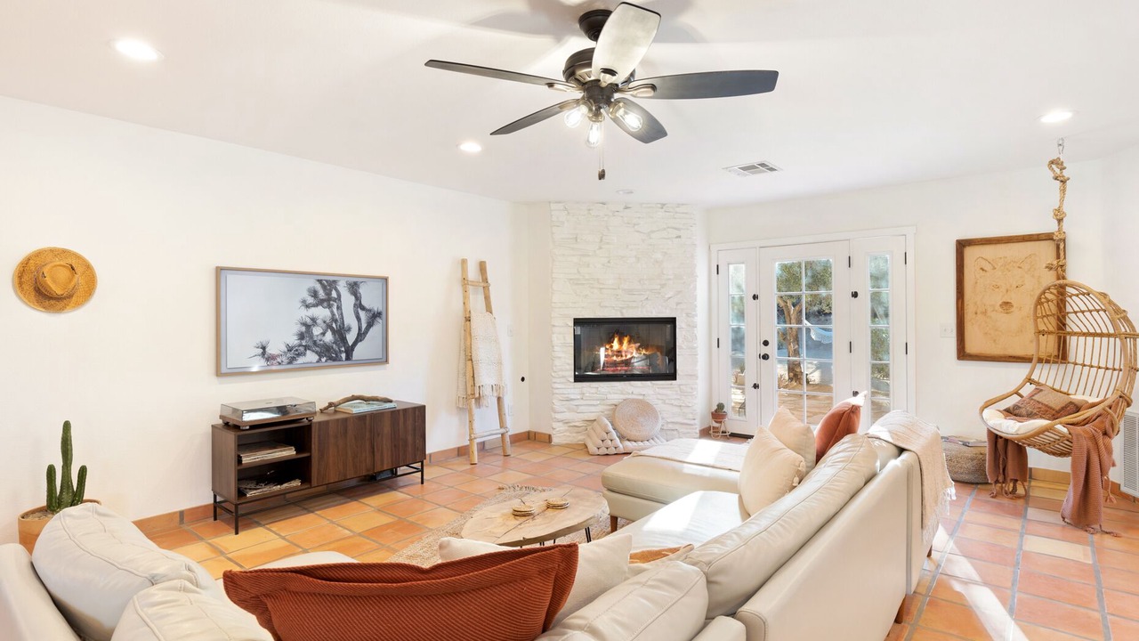 Photo of Livingroom in Yucca Valley