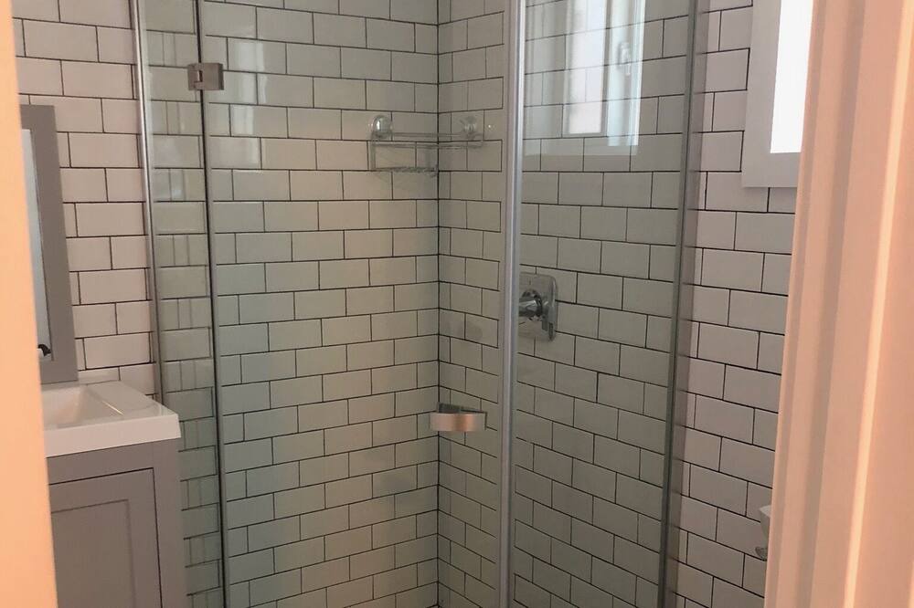 Photo of Bathroom in Encino