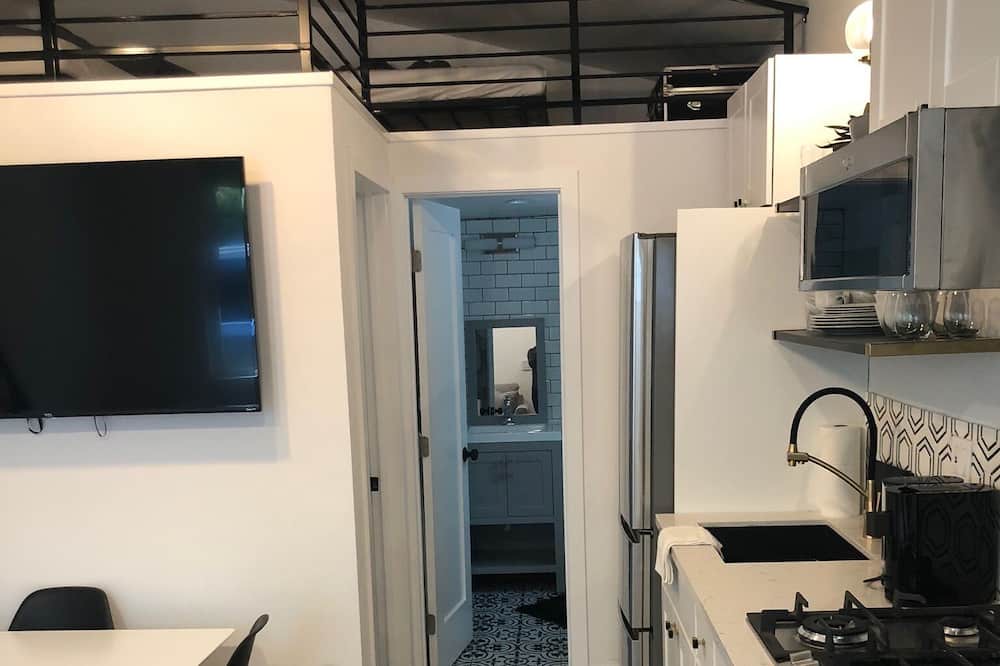 Photo of Kitchen in Encino