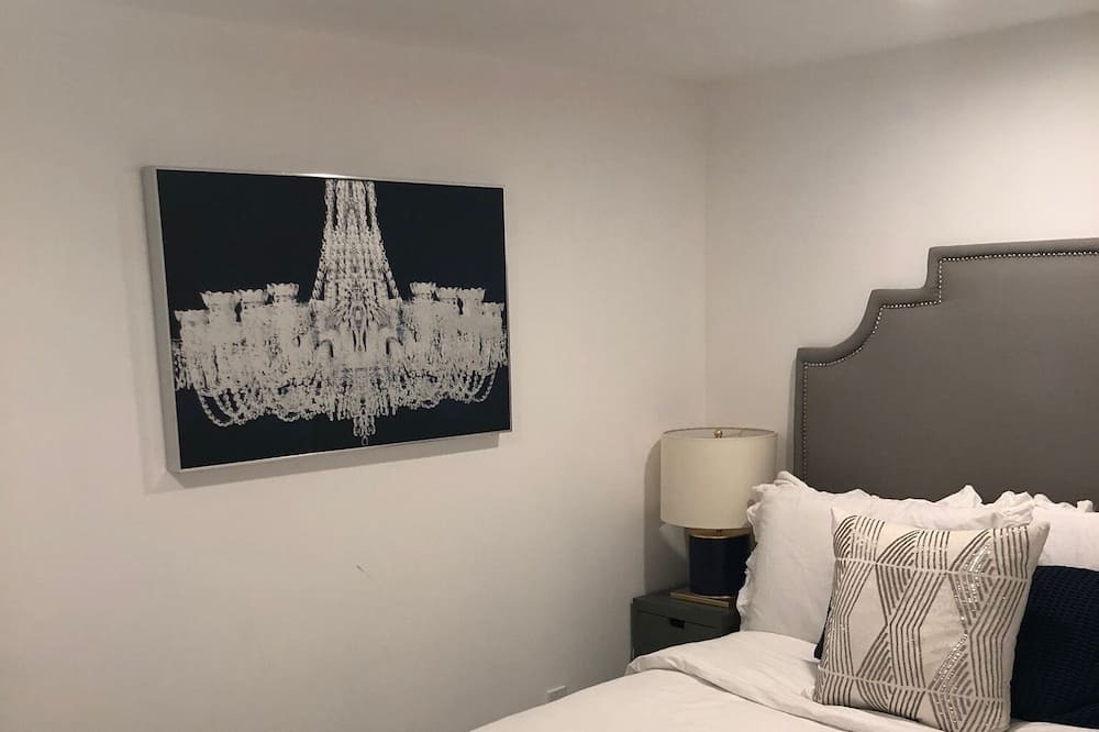 Photo of Bedroom in Encino