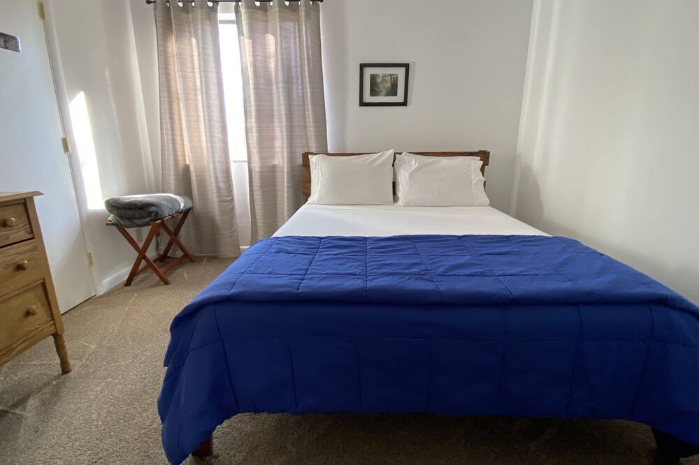 Photo of Bedroom in Highland Pines