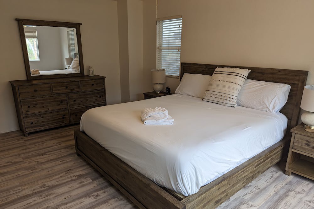 Photo of Bedroom in Lake Elsinore