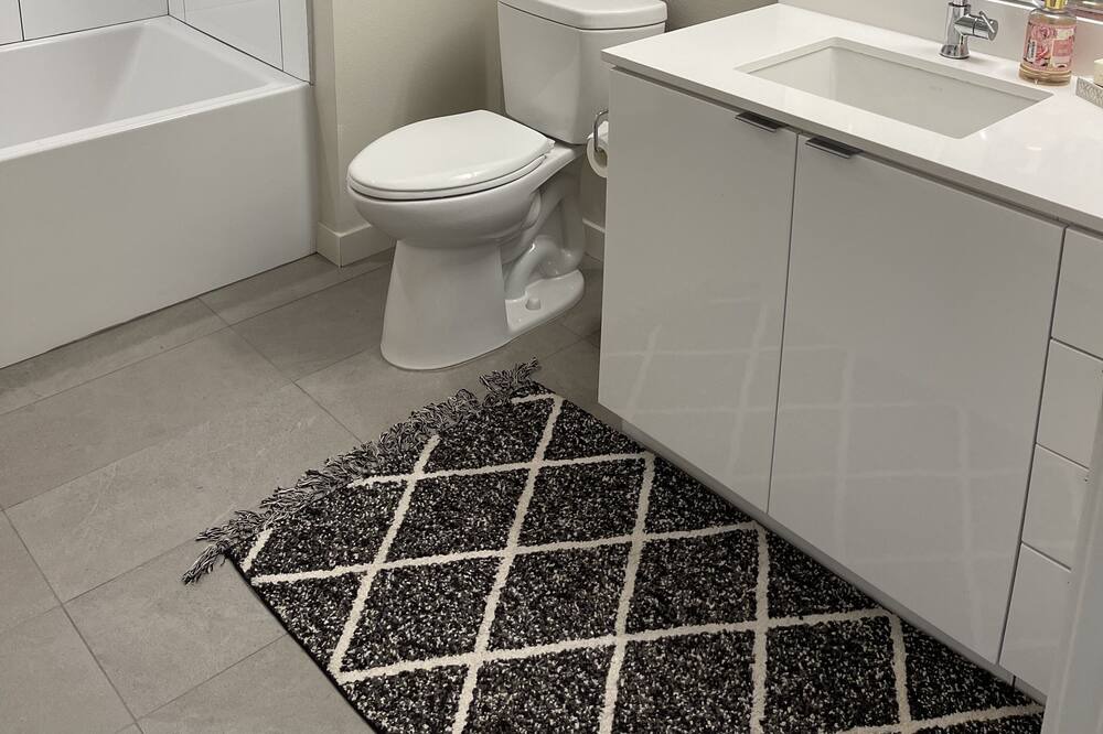 Photo of Bathroom in Marina del Rey