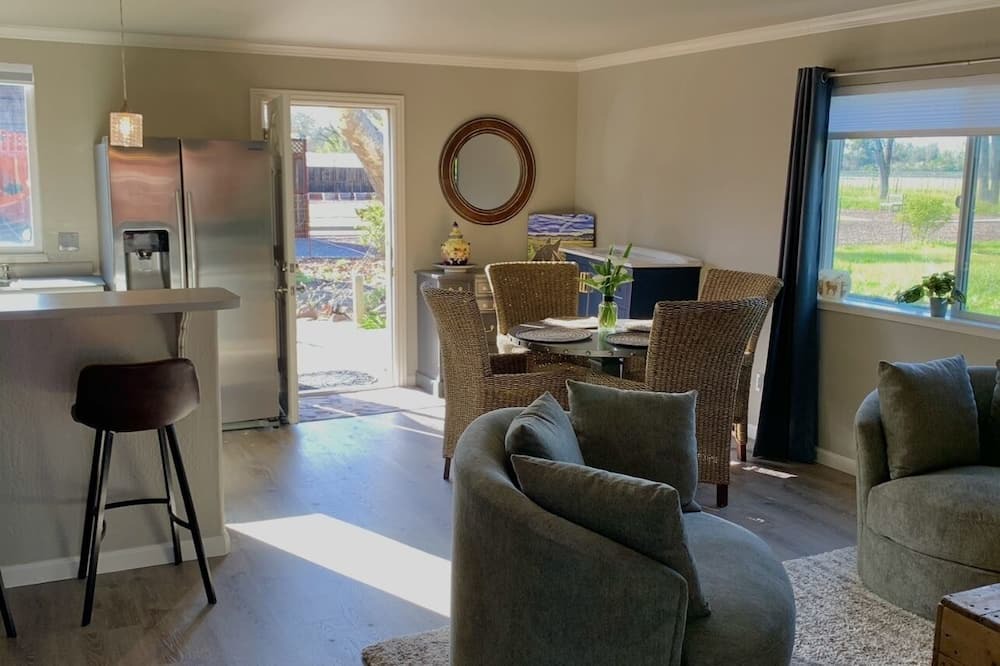 Photo of Livingroom in Santa Rosa