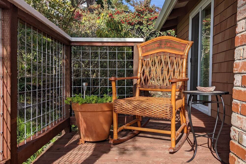 Photo of Patio Balcony in Jenner
