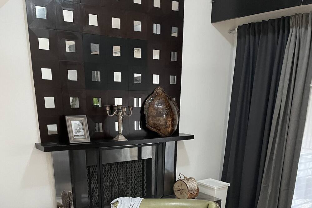 Photo of Livingroom in Coto de Caza