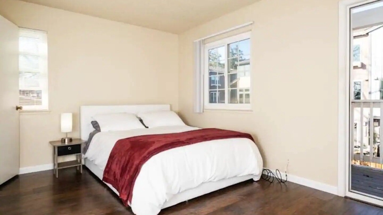 Photo of Bedroom in Mountain View