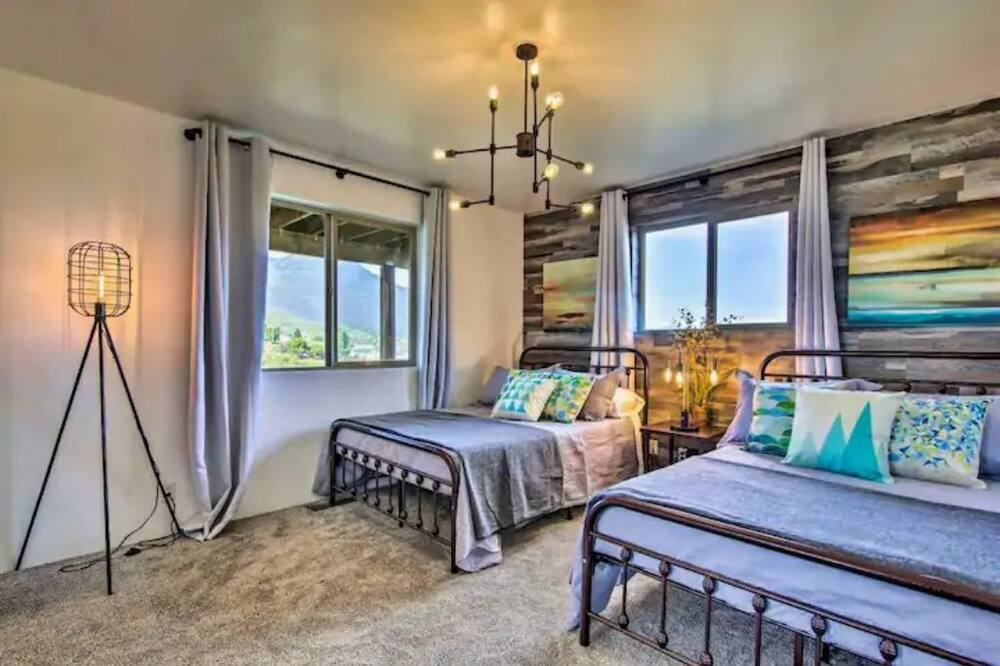 Photo of Bedroom in Kelseyville