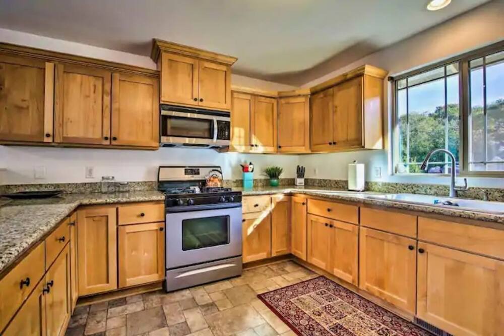 Photo of Kitchen in Kelseyville