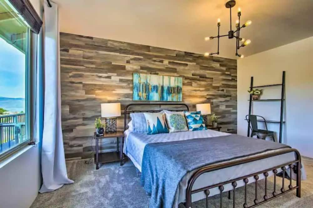 Photo of Bedroom in Kelseyville