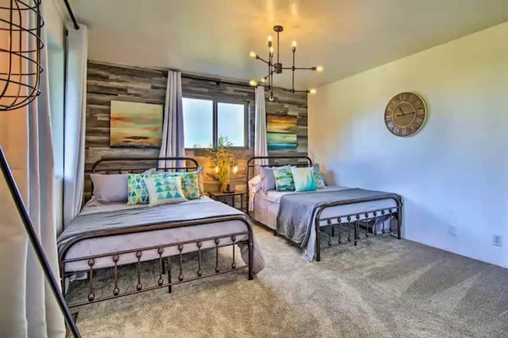 Photo of Bedroom in Kelseyville