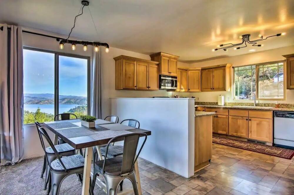 Photo of Kitchen in Kelseyville