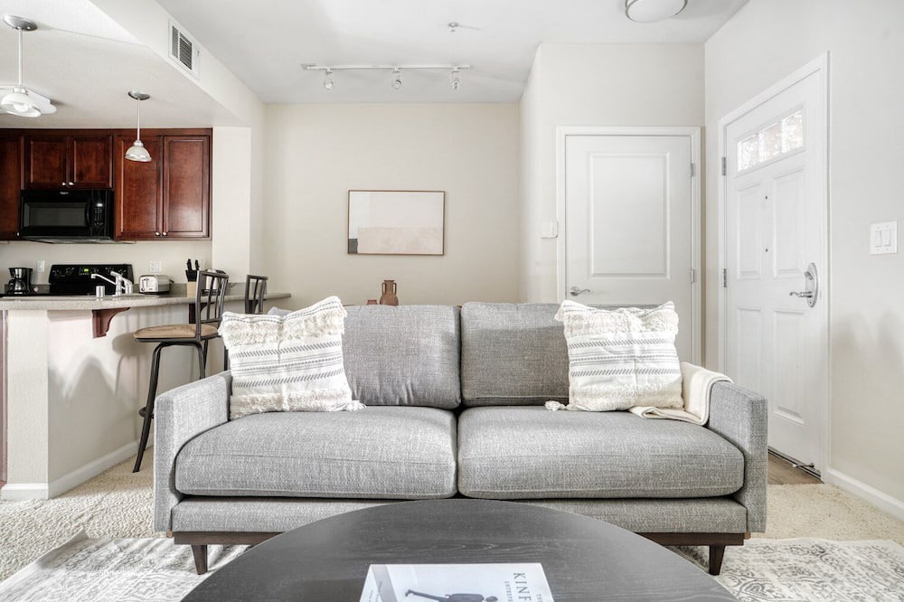 Photo of Livingroom in Morse Park