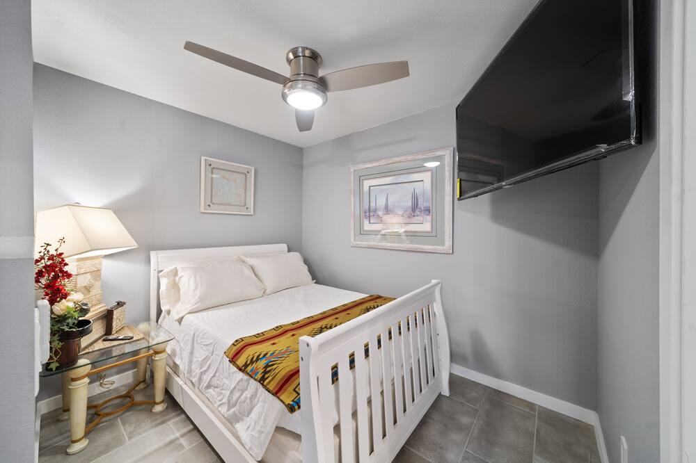 Photo of Bedroom in Wickenburg