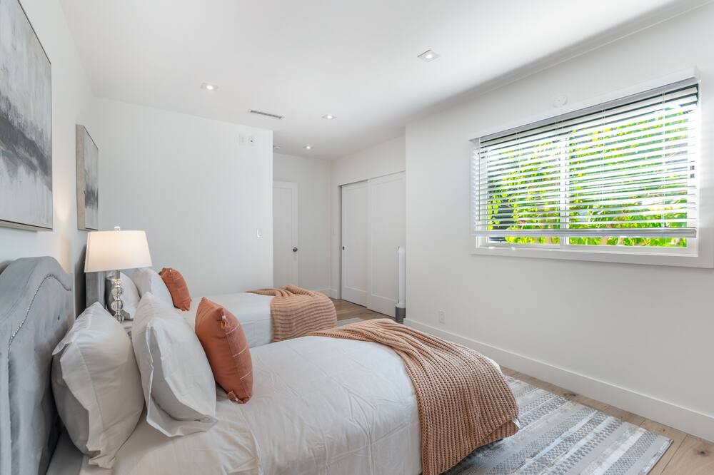 Photo of Bedroom in Studio City